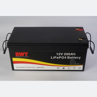 Pacchetto batteria Lifepo4 personalizzato da 12V 200Ah con basso tasso di auto-discarica e cella IFR32700