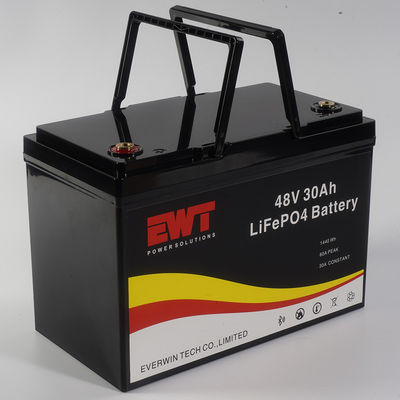 Batteria a ferro-litio-fosfato da 48 V montata a parete La soluzione definitiva per lo stoccaggio di energia di lunga durata e ampia portata