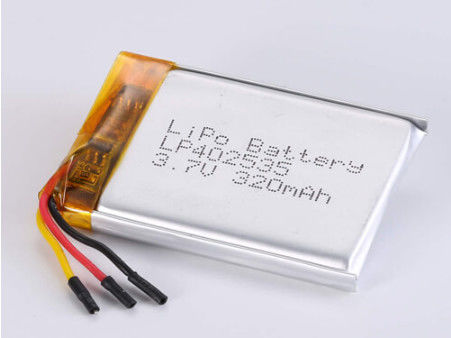 LP402535 3.7V 320MAH Batteria agli ioni di litio con 2 ore di tempo di ricarica e foglio d'argento e PVC trasparente